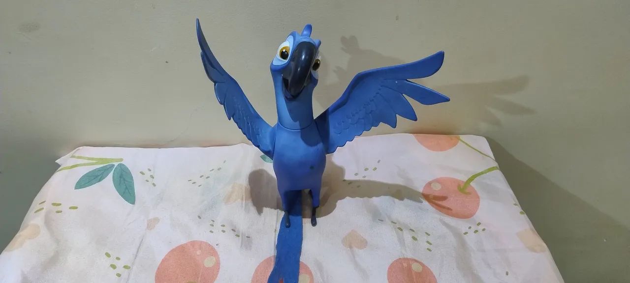 Boneco do personagem Rio. - Foto 2