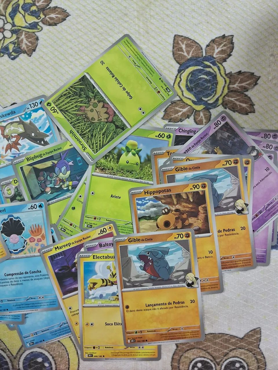 100 Cartas pokémon tcg variadas 