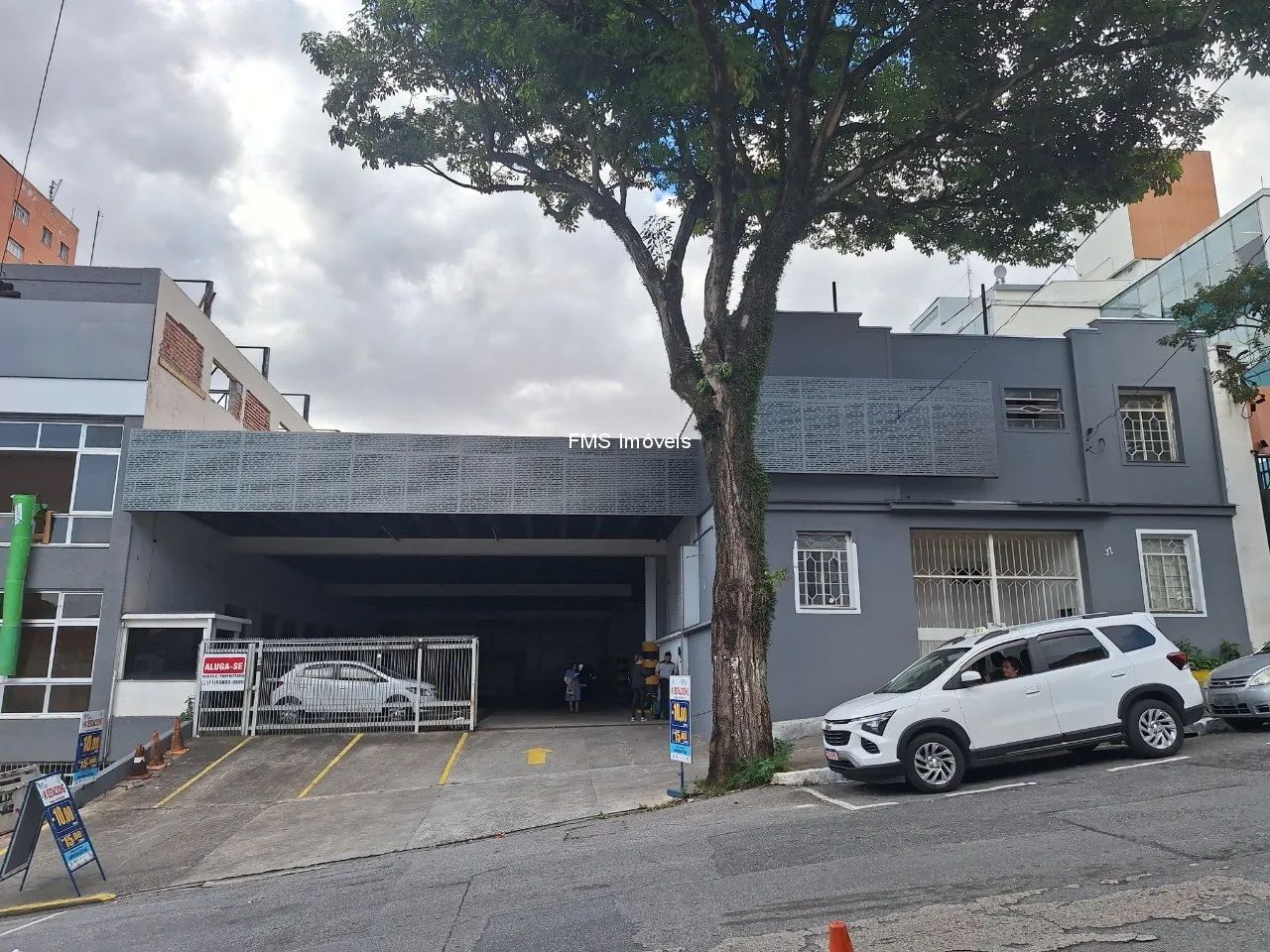 Prédio comercial com 100 vagas no Cambuci - Foto 4