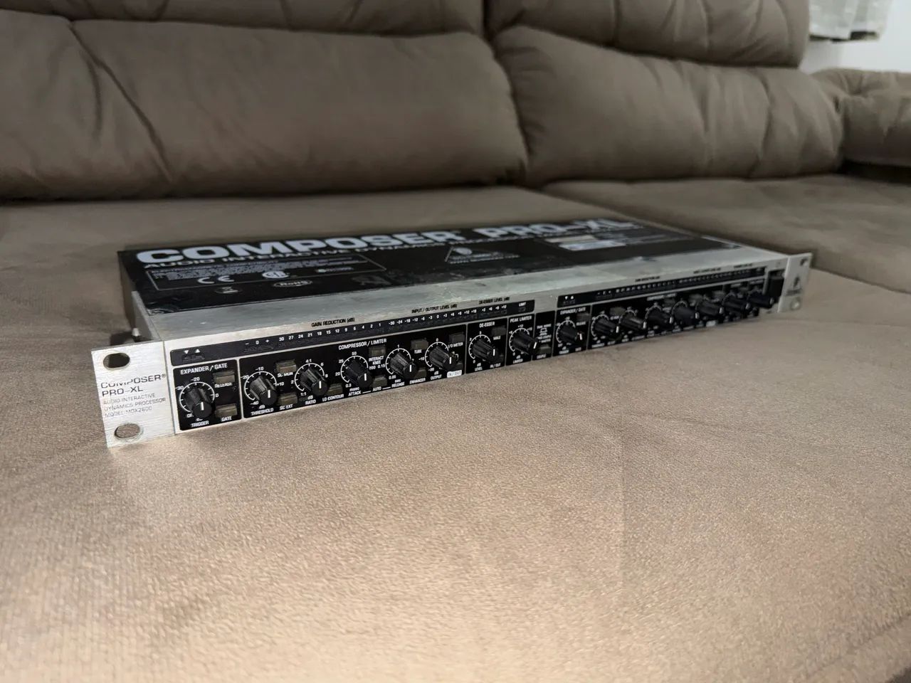 Compressor de áudio Behringer  - Foto 4