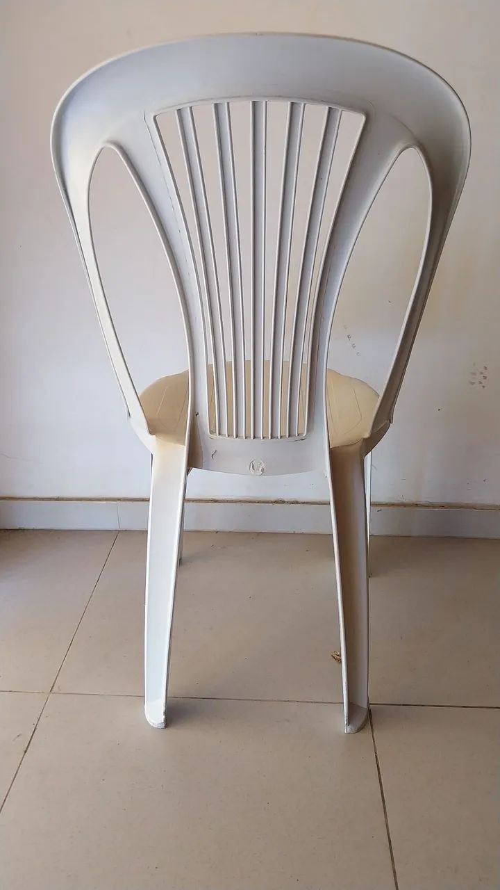 Cadeiras e Mesas plásticas! - Foto 3