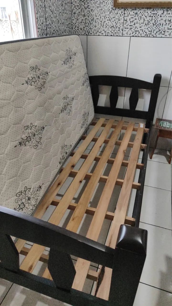 Cama de solteiro com colchão  - Foto 2