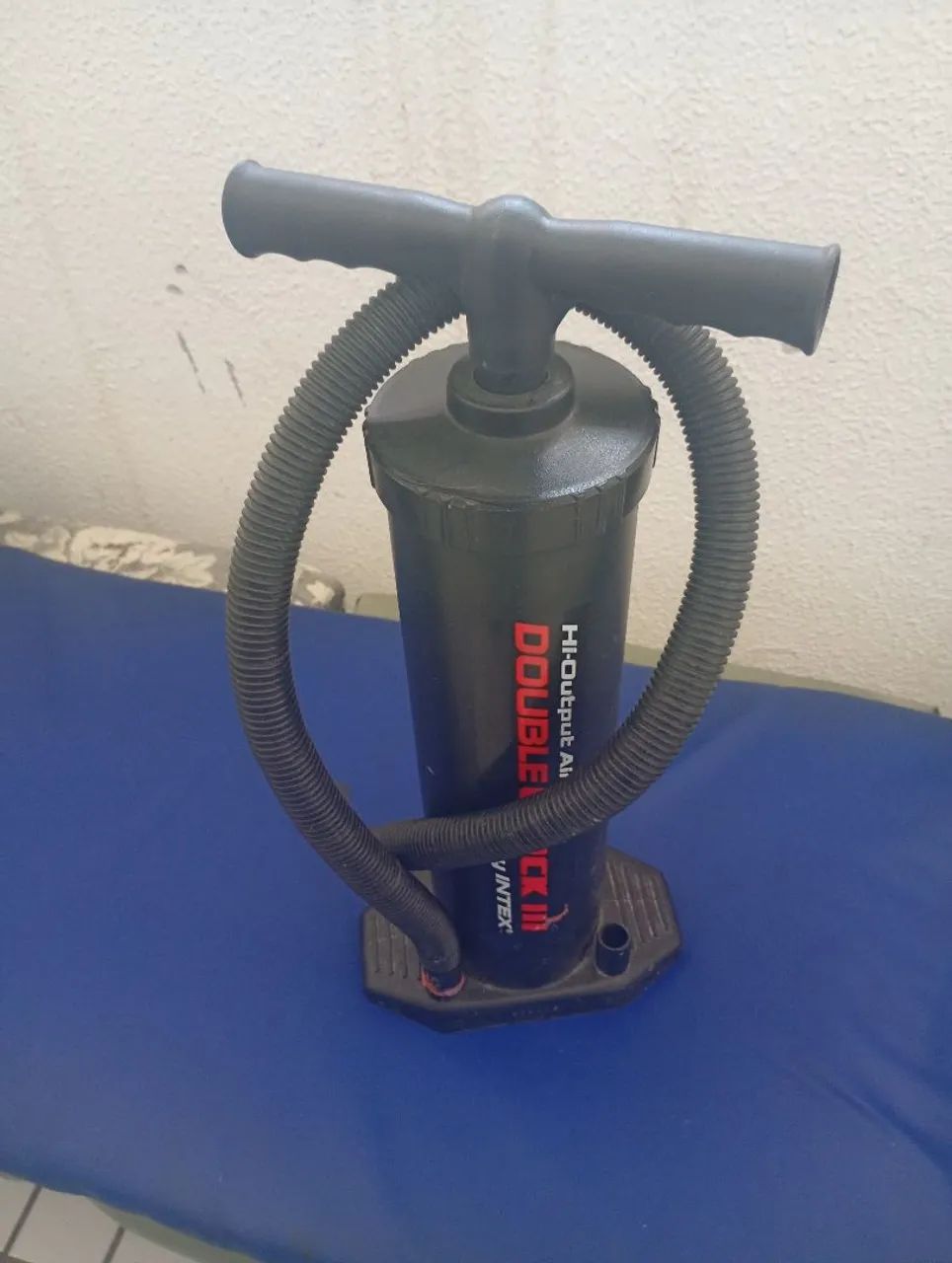 Bomba de colchão inflável - Foto 2