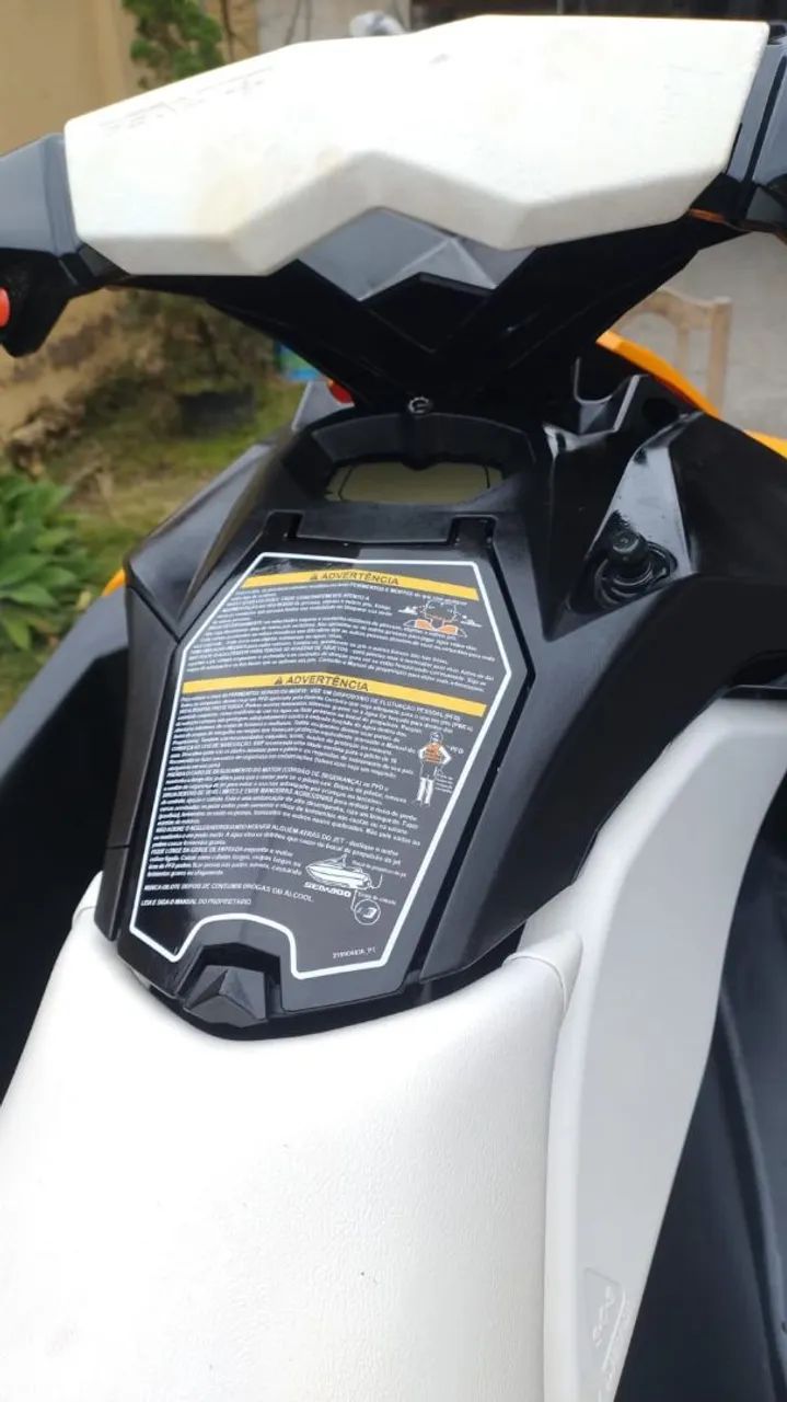 Sparck seadoo raro 27 horas  - Foto 4