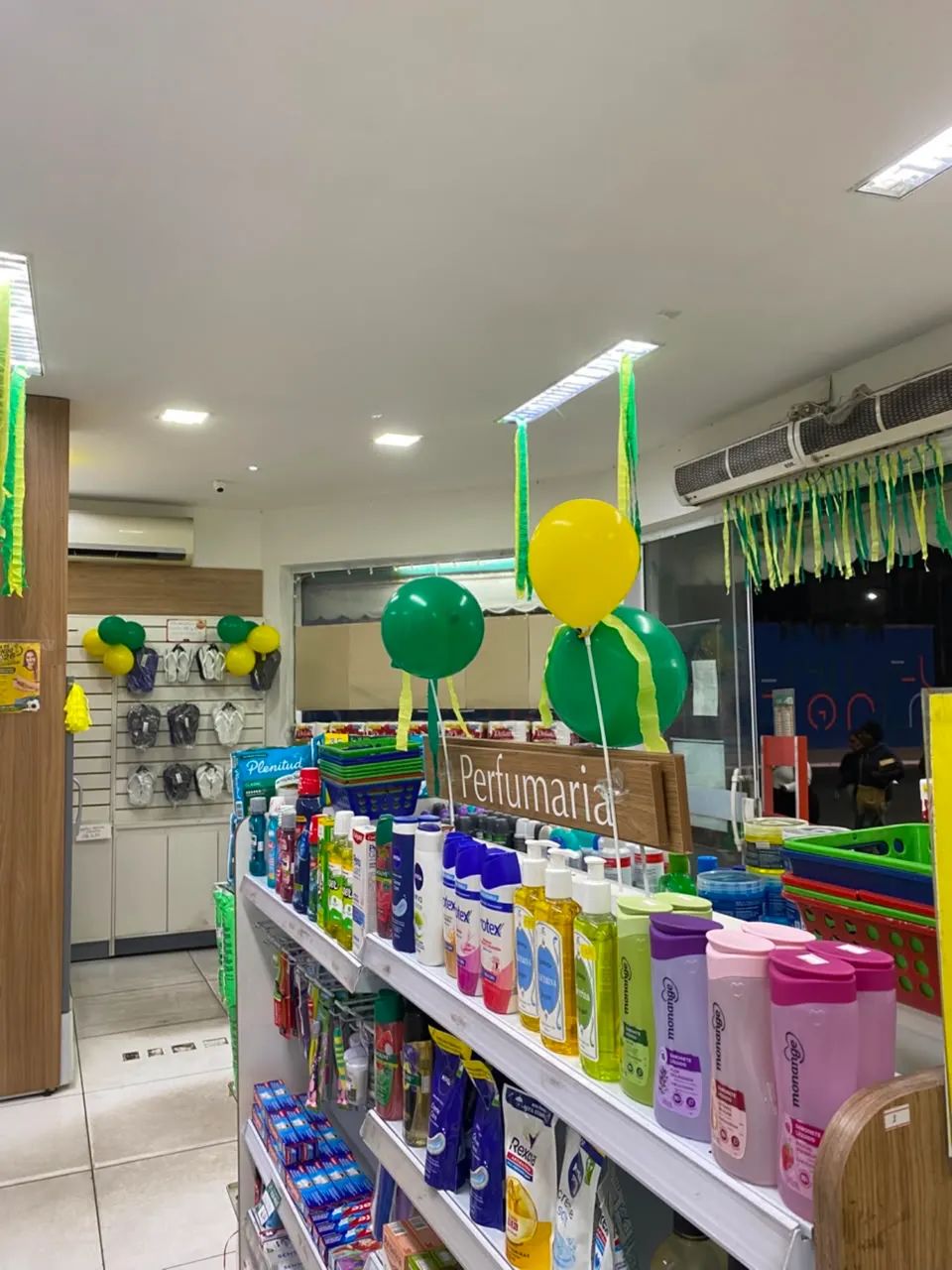 Vendo Farmacia e Drogaria 140mil. Aceito proposta  - Foto 5