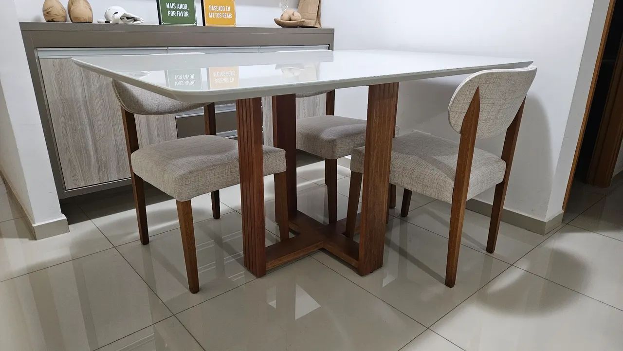 Mesa com 4 cadeiras - Foto 2