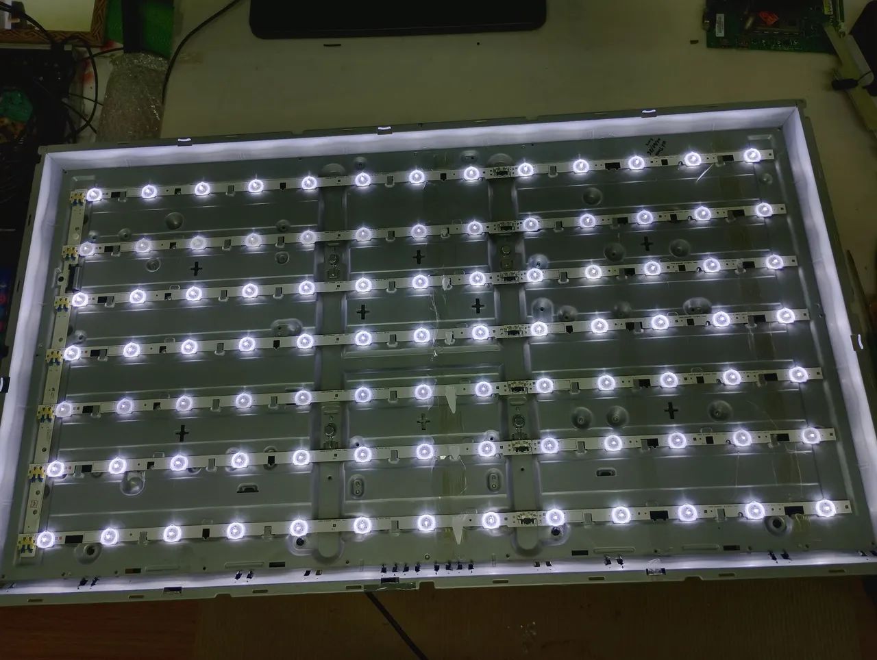 Kit led tv Samsung Un40f5500 - Foto 2