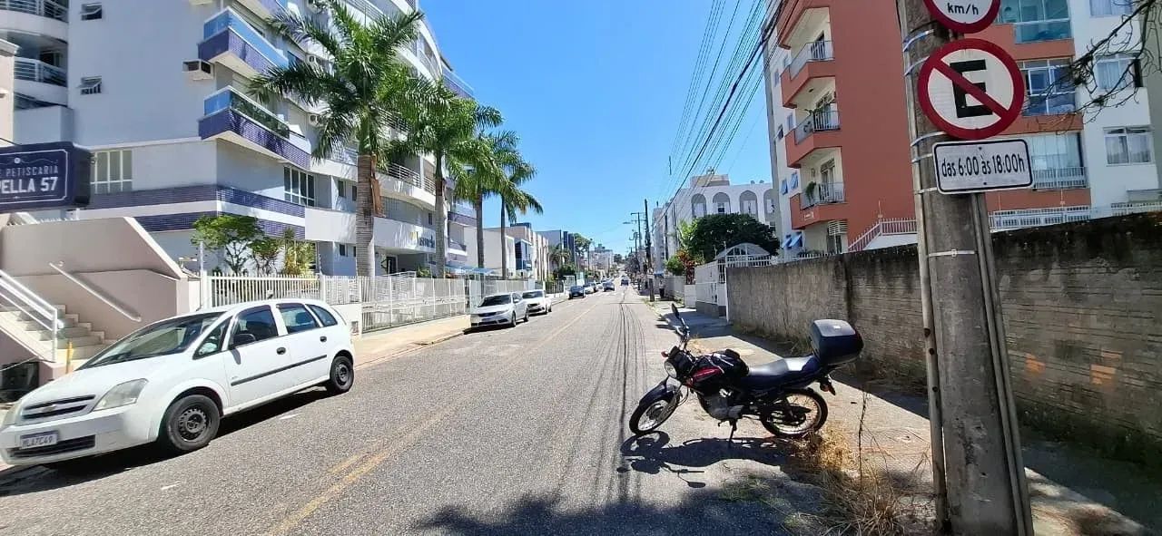 Casa Comercial com 5 vagas para Alugar no bairro Coqueiros, em Florianópolis/SC. - Foto 3