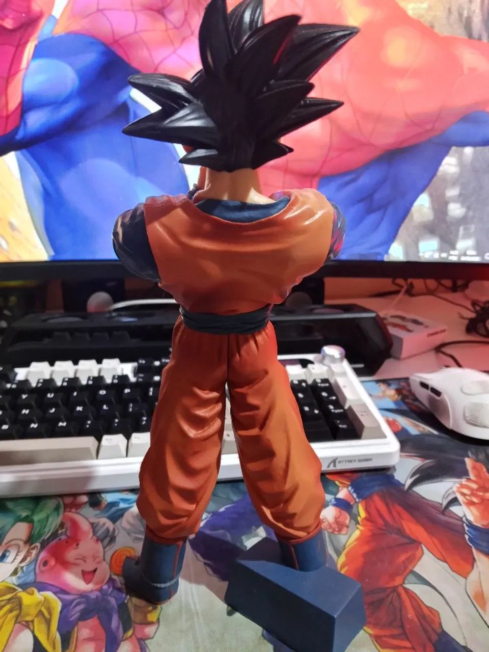 Action figure Goku Base - Foto 2