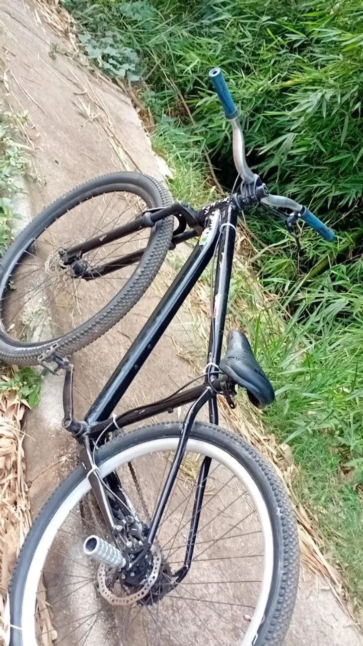 BICICLETA COM MT200 NOVO E COM PEDIVELA COM BRINDE  - Foto 3