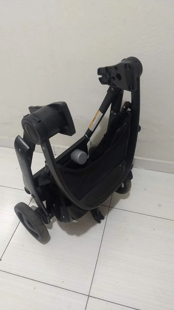 Carrinho de bebe e bebe conforto - Foto 3