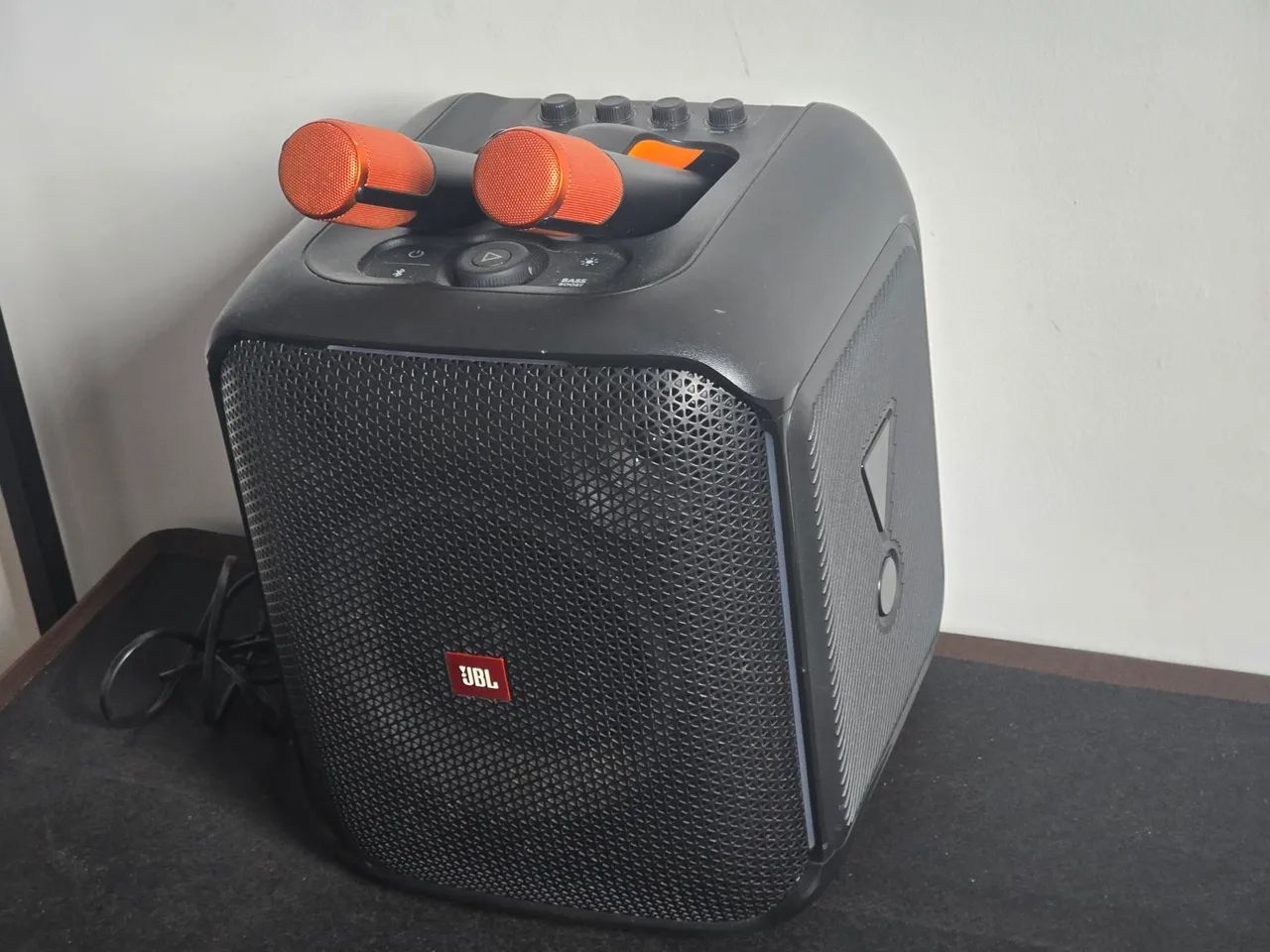 JBL Caixa de som com 2 microfones - Foto 2