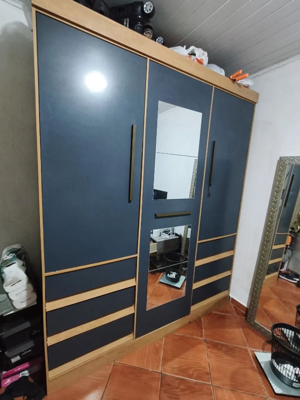 Guarda Roupa 3 portas com espelho - Foto 3