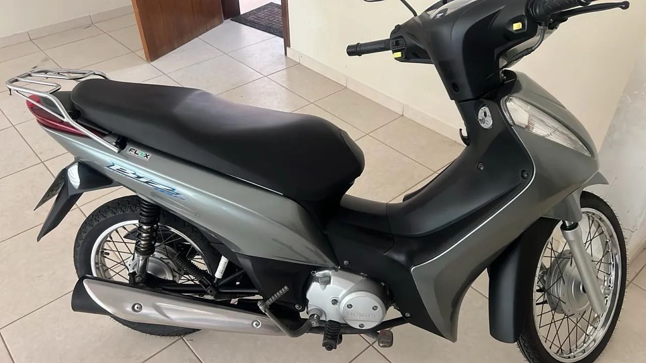 Honda BIZ 2012 ES Super Nova - Foto 2