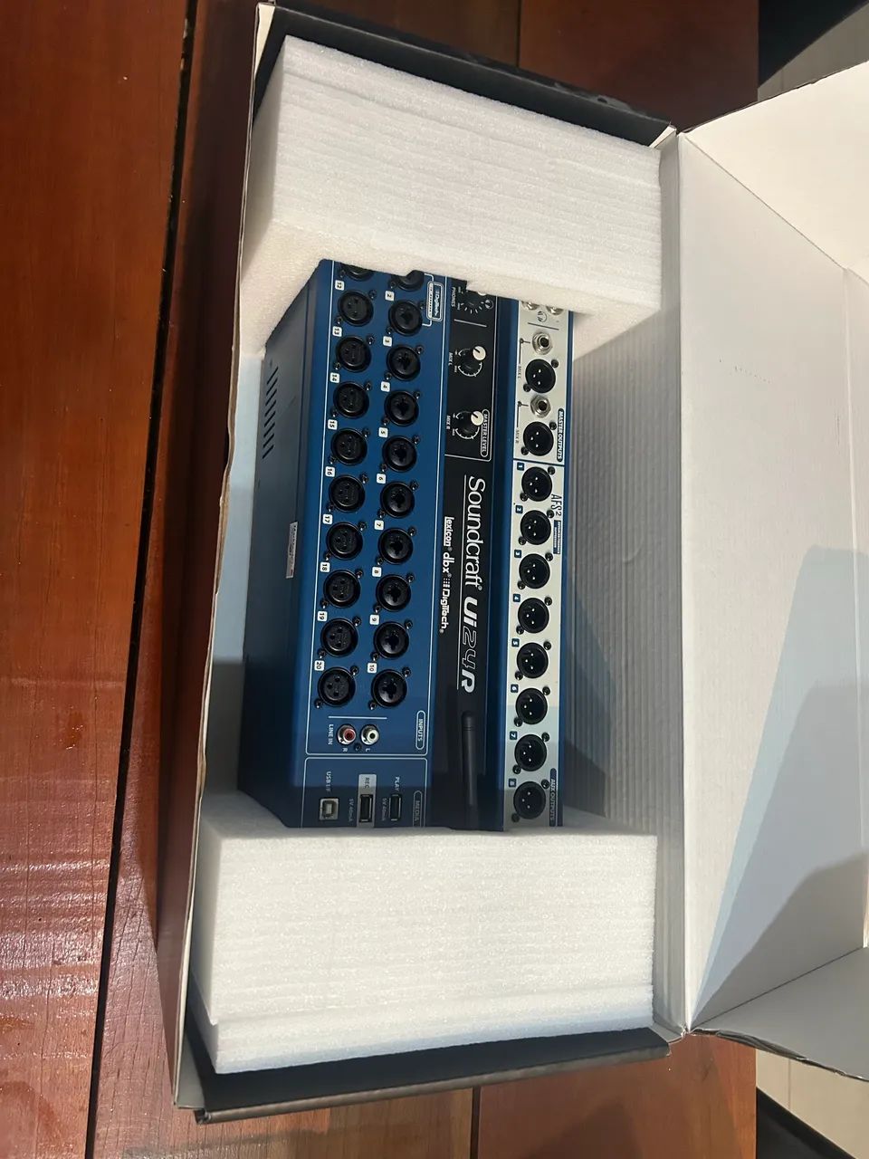 Mesa de som ui24 - Foto 5