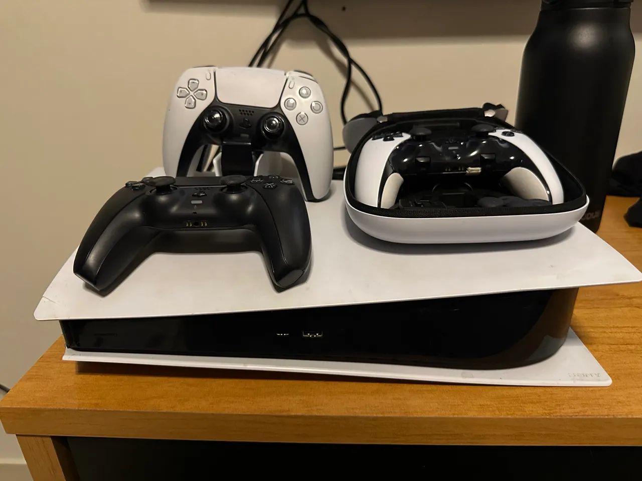 PS5 + Dualsense edge + base carregadora - Consoles de Vídeo Game