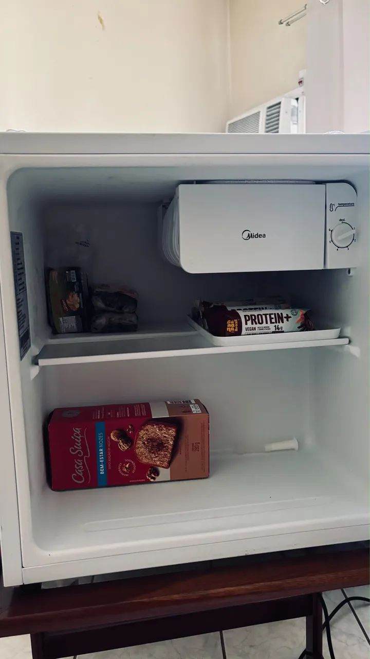  Frigobar Midea 45L - Seminovo  - Foto 3