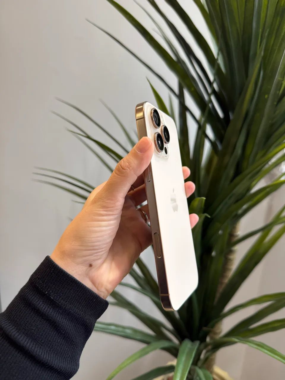 iPhone 16 Pro Max 256Gb Desert Titanium  - Foto 3