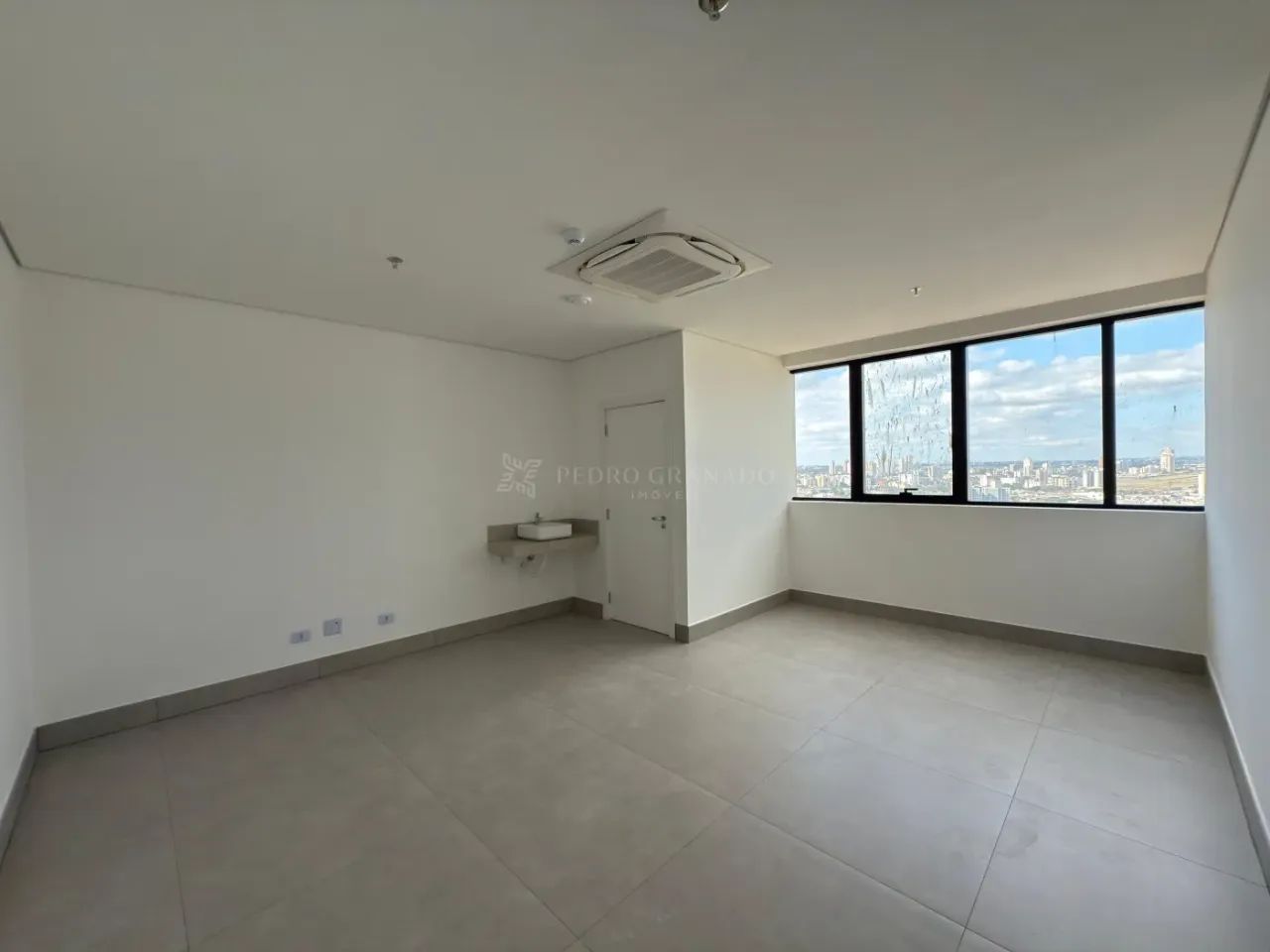 Sala Comercial com Ar-Condicionado e Banheiro Privativo - Unique Medical Center - Foto 2