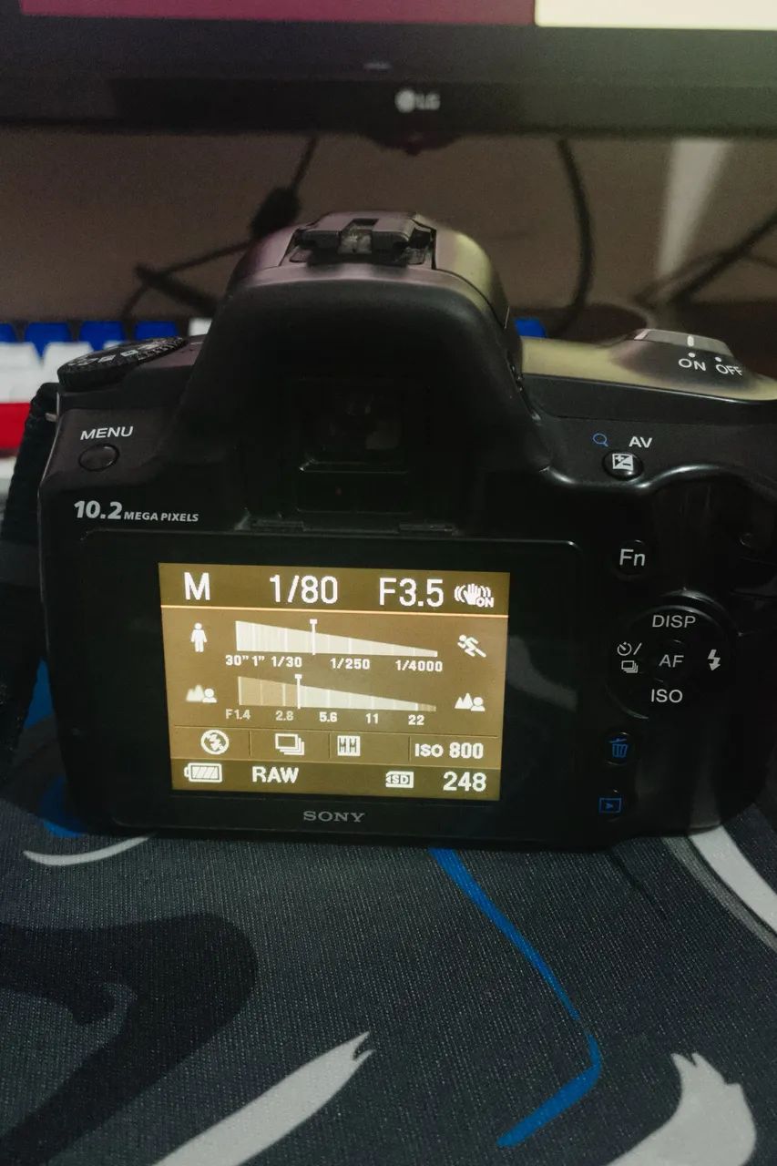 Câmera Sony Alpha a230 DSLR - Foto 4