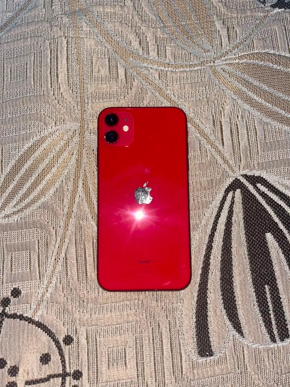 iPhone 11 Vermelho  - Foto 2