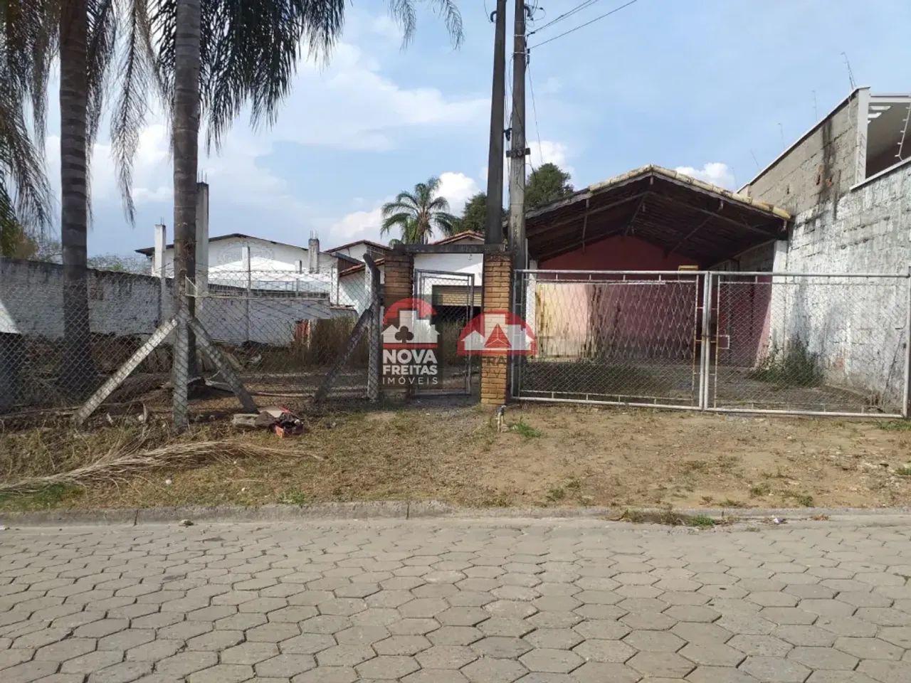 Terreno Padrão em Lorena