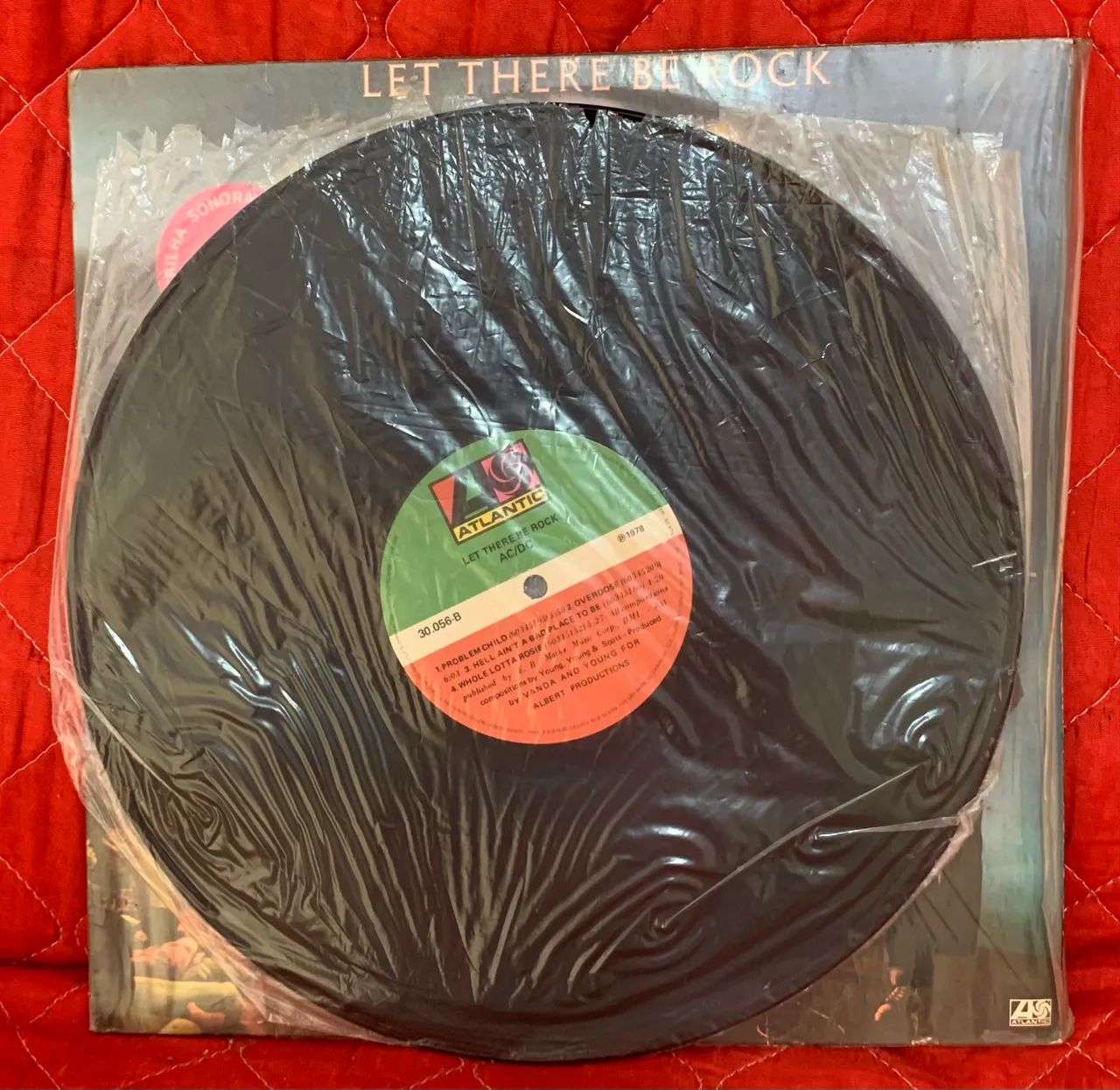 LP / AC DC / Let there be rock. ( semi novo ) - Foto 3