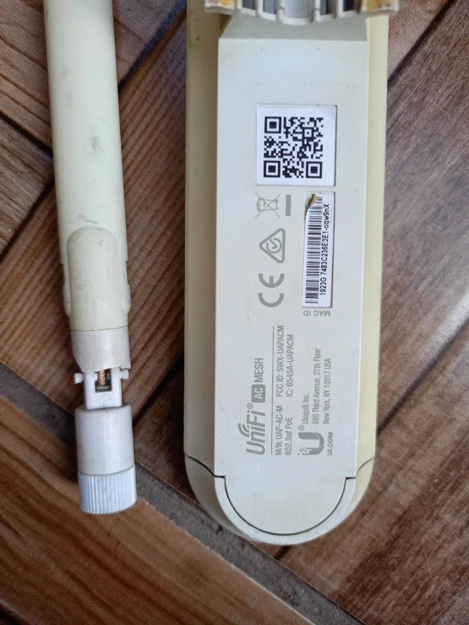 access point Ubiquiti UniFi AC Mesh (Modelo: UAP-AC-M). - Foto 2
