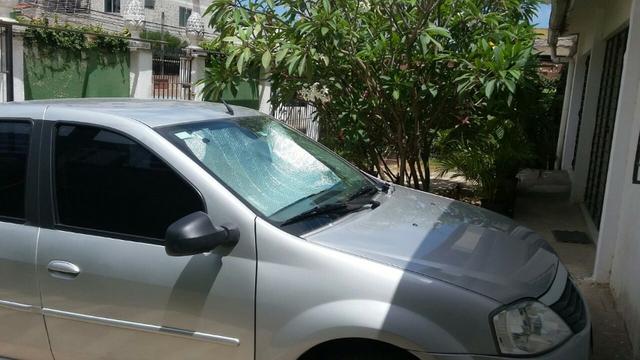 Casa com 5 qts sendo 3 suites no cordeiro