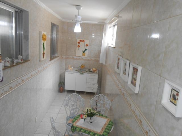 Magnífica Casa 3 Quartos c/Vaga Eng Dentro - Foto 13