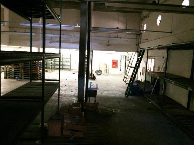 Galpão , Centro , 1.156 m² área construída , 8 vagas , área de manobra, 3 pisos - Foto 14