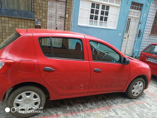 Vendo Sandero, ano 15/16 - Foto 2