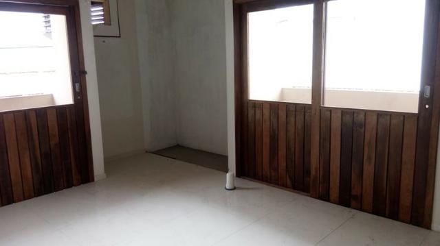 Alugo otima casa ponto comercial, muito nova!bem no centro de Balneário Camboriú - Foto 2