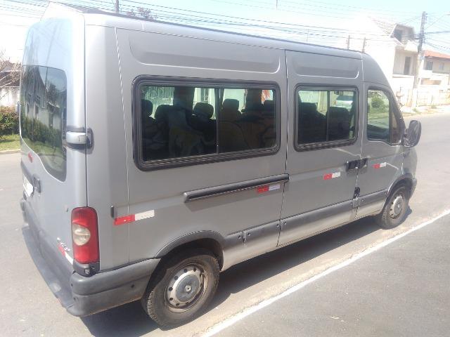 Renault Master 2.5 - 16 Lugares - Ano 2009 - R$ 52.000,00 - Foto 2