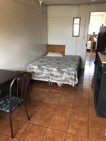 Quarto mobiliado em república - Foto 4