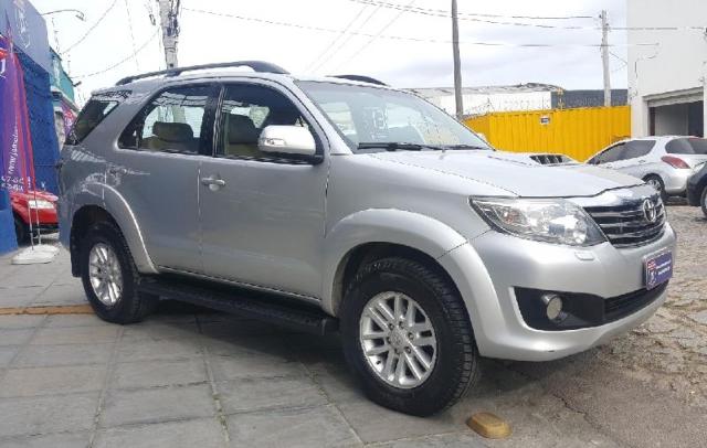 Hilux sw4 srv 4X4 3.0 - Foto 2
