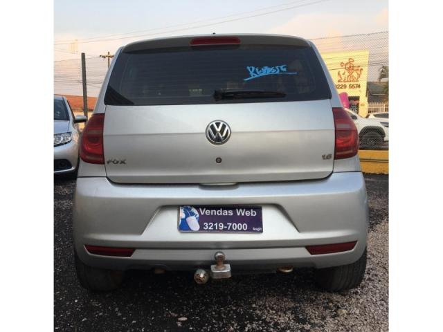 VOLKSWAGEN FOX 1.0 MI 8V FLEX 4P MANUAL 2010 - Foto 6