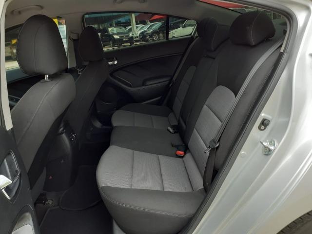 Oferta! Kia -cerato 1.6 2014 (AUT) carro maravilhoso para voce e sua familia - Foto 16