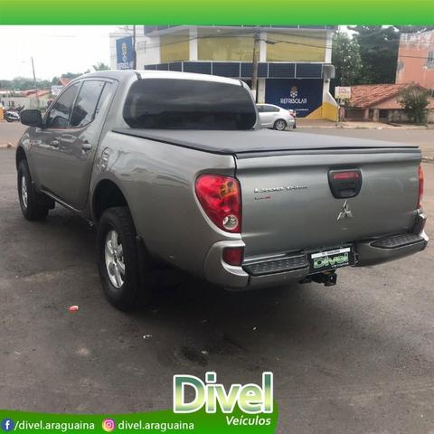 Mitsubishi L200 Triton glx 3.2 CD tb Diesel Mec. 2016 - Foto 3