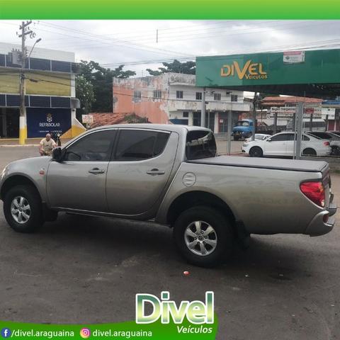 Mitsubishi L200 Triton glx 3.2 CD tb Diesel Mec. 2016 - Foto 5