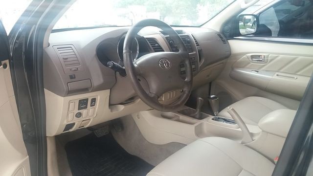Toyota hiluzz sw4 srv 3.0 diesel 4*4 unico dono - Foto 18
