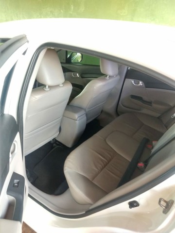 HONDA CIVIC 2016/16 BRANCO