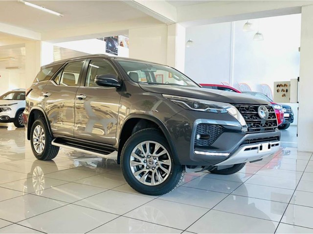 TOYOTA HILUX SW4 SRX