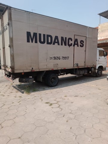 CAMINHÃO VOLKS 8150. ACEITO NEGOCIAÇÃO EM TRUCK BAÚ.