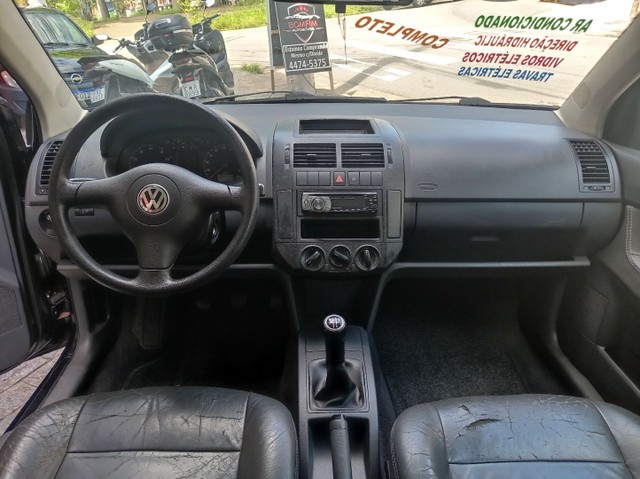polo sedan 2008 interior