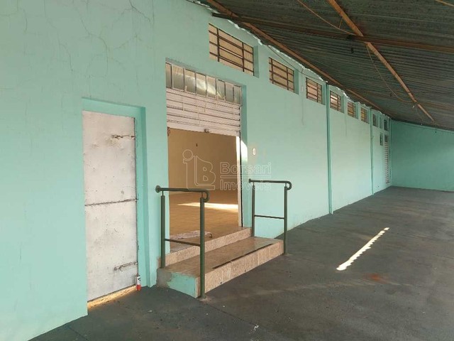 Venda de Comercial / Salão na cidade de Araraquara - Foto 4