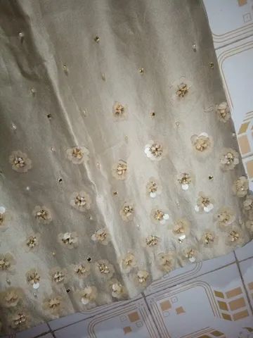 Saia com Foro com detalhes em flores, tam 36 - Foto 2