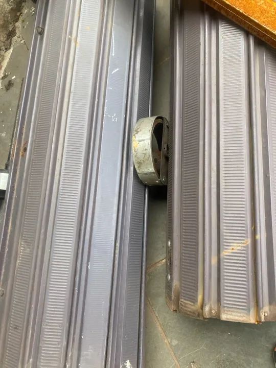 Portas de enrolar em aço usadas - Foto 2
