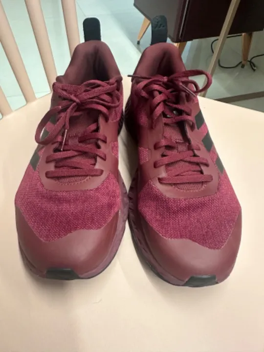 tênis adidas