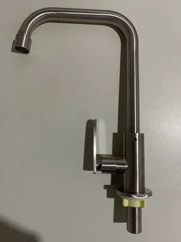 Vende-se Torneira Lavatório Inox